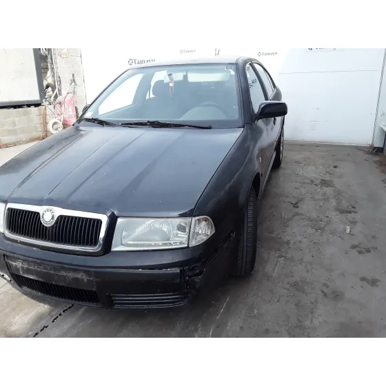 SKODA OCTAVIA BERLINA (1U2) '2001 1.9 TDI NEGRO