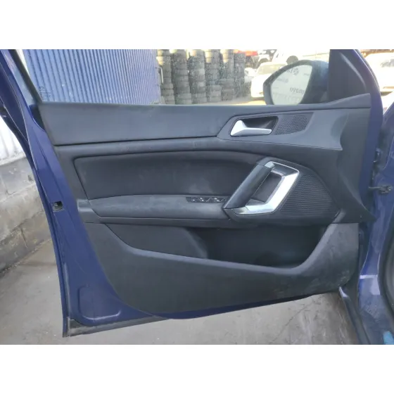 PEUGEOT 308 SW '2020 * AZUL MARINO