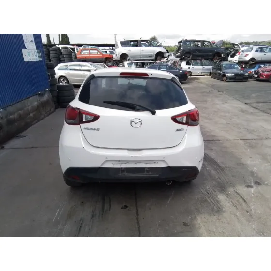 MAZDA 2 LIM. () '2018 * BLANCO