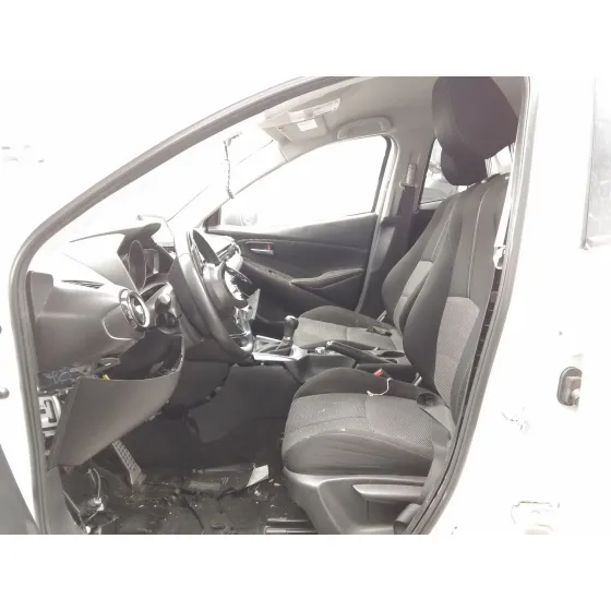 MAZDA 2 LIM. () '2018 * BLANCO