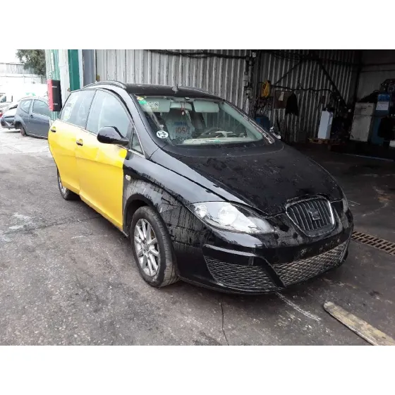 SEAT ALTEA XL (5P5) '2015 STYLANCE / STYLE AMARILLO NEGRO