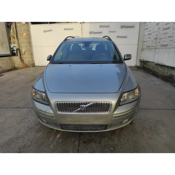 VOLVO V50 FAMILIAR '2005 * VERDE CLARO