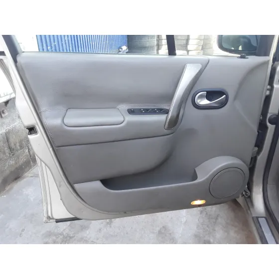 RENAULT SCENIC II '2006 1.9 DCI DORADO