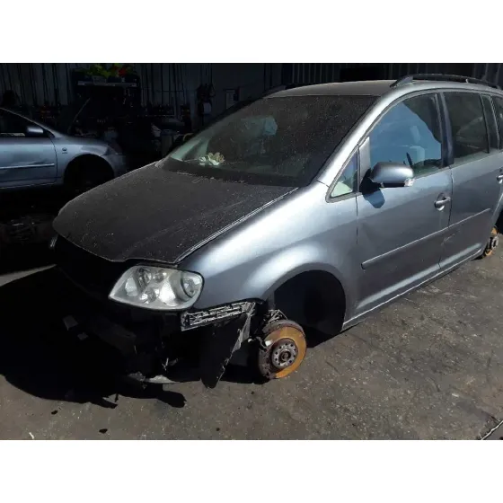VOLKSWAGEN TOURAN (1T1) '2004 1.9 TDI GRIS