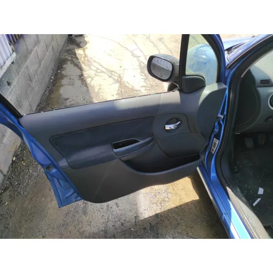 CITROEN C3 '2005 1.6 16V HDI FAP AZUL ELECTRICO