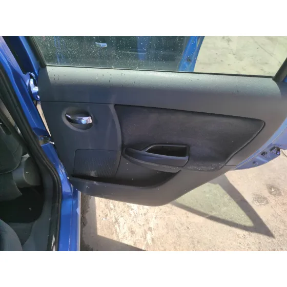 CITROEN C3 '2005 1.6 16V HDI FAP AZUL ELECTRICO