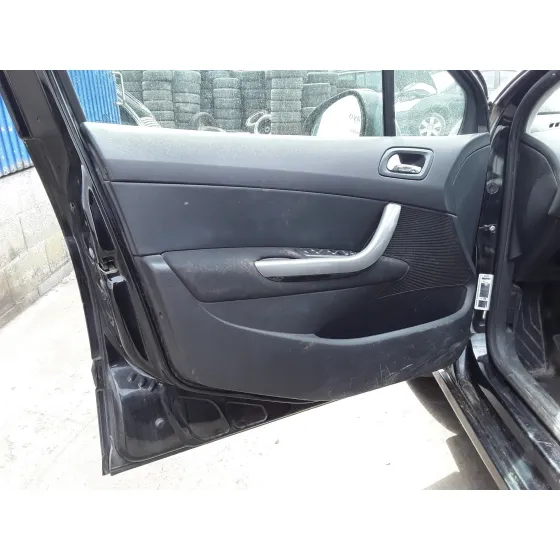 PEUGEOT 308 '2008 120 CV / 88 KW NEGRO