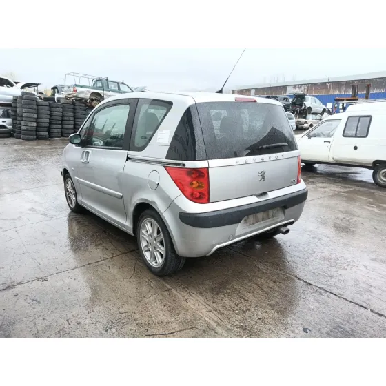 Peugeot 1007 (KM_) 2005