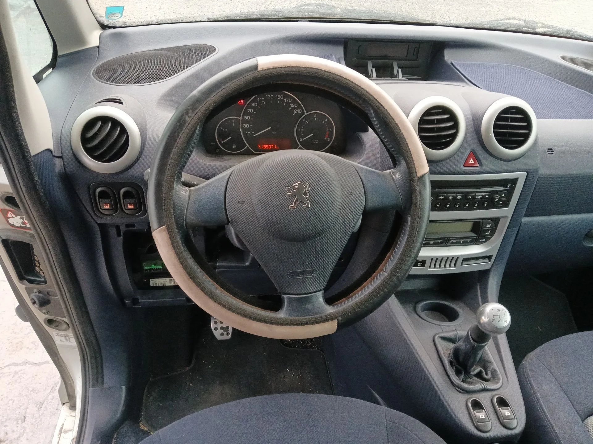 Peugeot 1007 (KM_) 2005