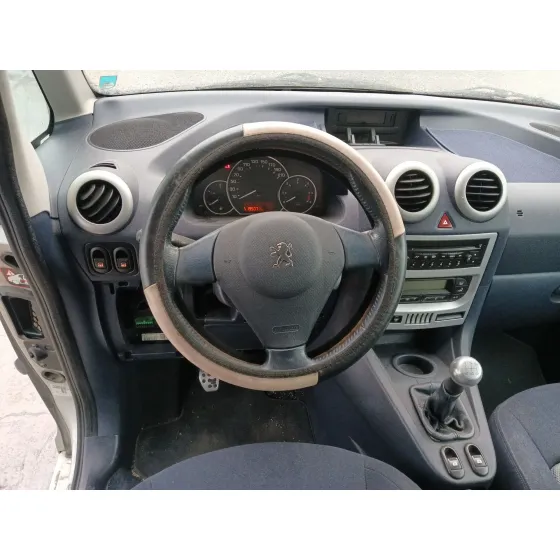 Peugeot 1007 (KM_) 2005