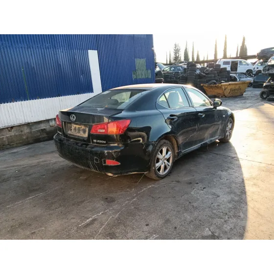 Lexus IS II (_E2_) 2005