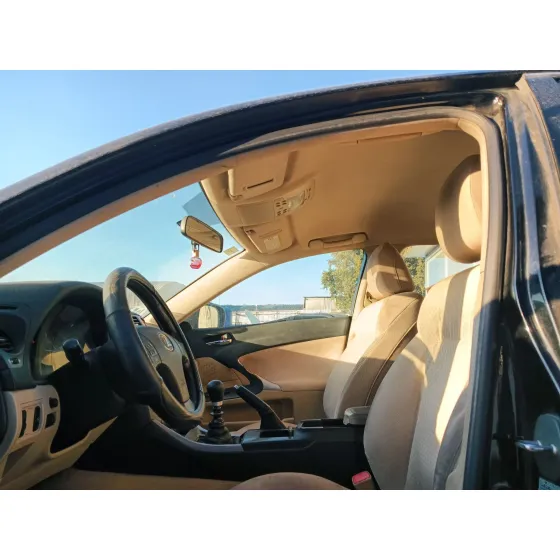 Lexus IS II (_E2_) 2005