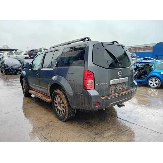 NISSAN PATHFINDER (R51) '2010 * GRIS VERDOSO