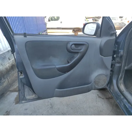 OPEL CORSA C '2004 CORSA C AZUL MARINO