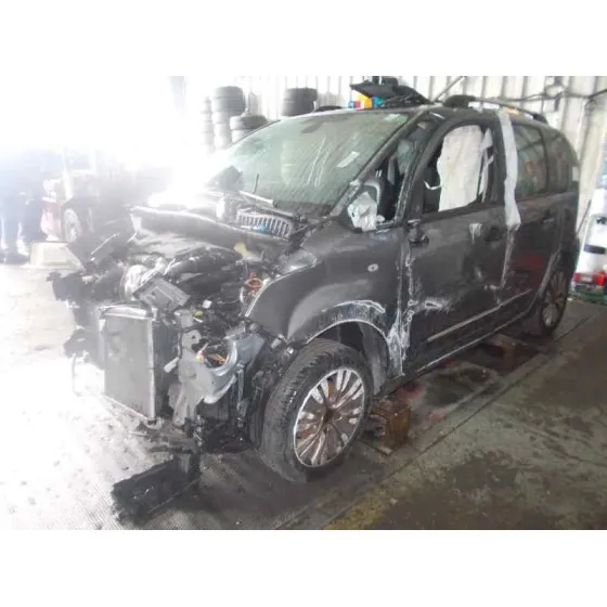 CITROEN C3 PICASSO '2011 1.6 16V HDI GRIS