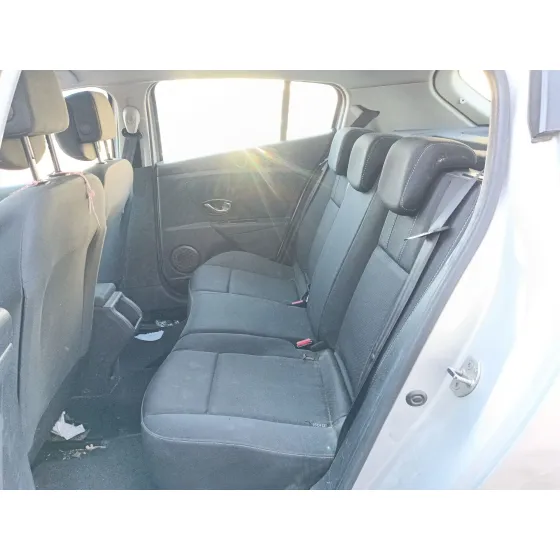 Renault MEGANE III HATCHBACK (BZ0/1_, B3_) 2009