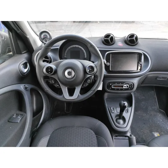 SMART FORFOUR '2022 EQ GRIS OSCURO