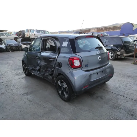 SMART FORFOUR '2022 EQ GRIS OSCURO