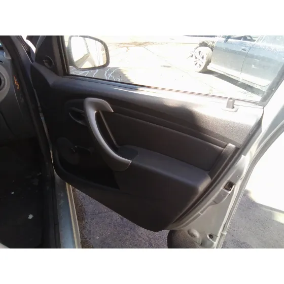 DACIA SANDERO '2011 1.2 16V CAT PLATA