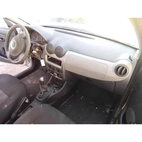 DACIA SANDERO '2011 1.2 16V CAT PLATA