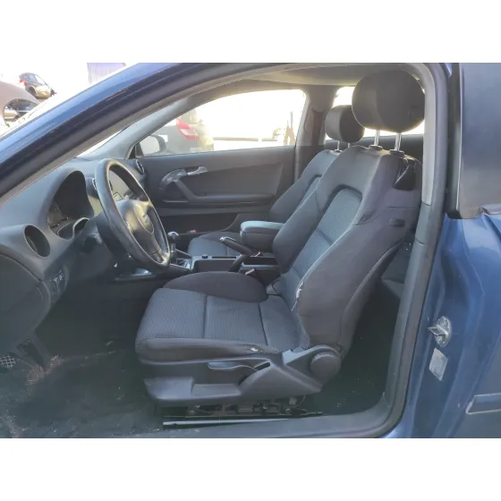 AUDI A3 (8P) '2003 * AZUL