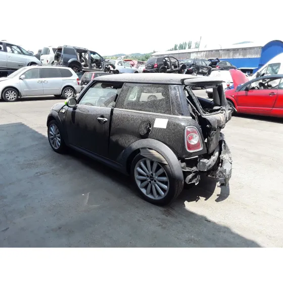 BMW MINI (R56) '2014 * NEGRO