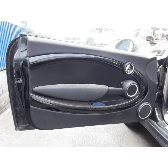 BMW MINI (R56) '2014 * NEGRO