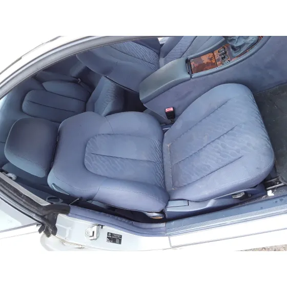 MERCEDES CLASE CLK (W208) COUPE '2002 2.0 COMPRESOR CAT PLATA