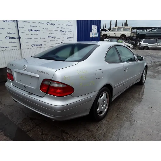 MERCEDES CLASE CLK (W208) COUPE '2002 2.0 COMPRESOR CAT PLATA
