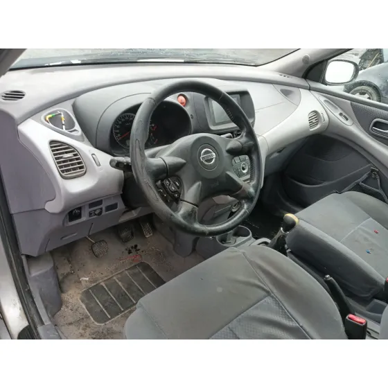 Nissan ALMERA TINO (V10) 2003