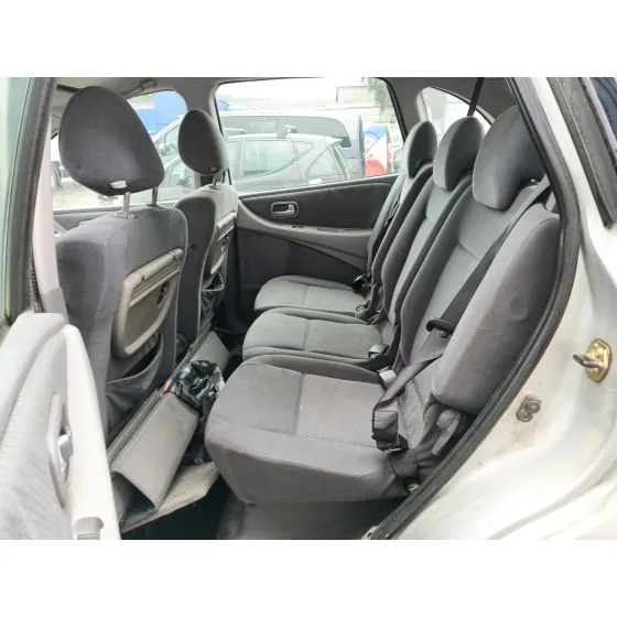 Nissan ALMERA TINO (V10) 2003