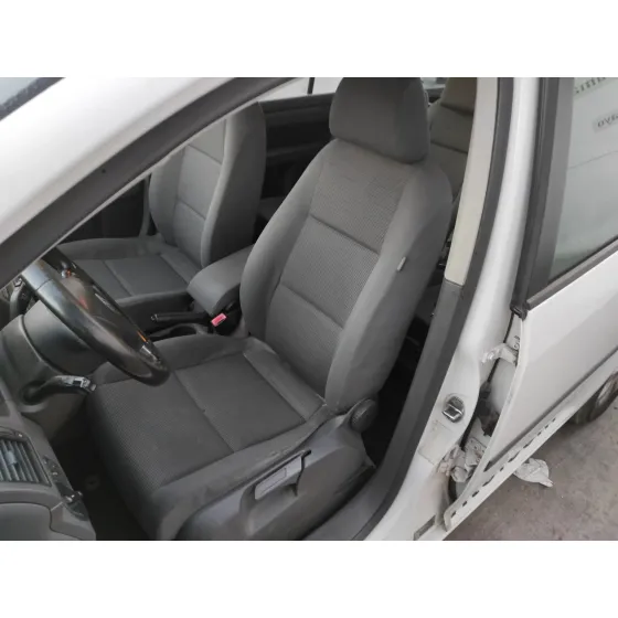 VOLKSWAGEN TOURAN (1T2) '2008 1.9 TDI BLANCO