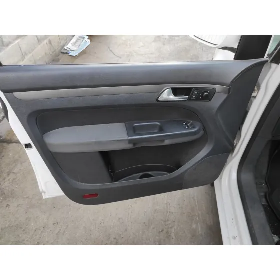 VOLKSWAGEN TOURAN (1T2) '2008 1.9 TDI BLANCO