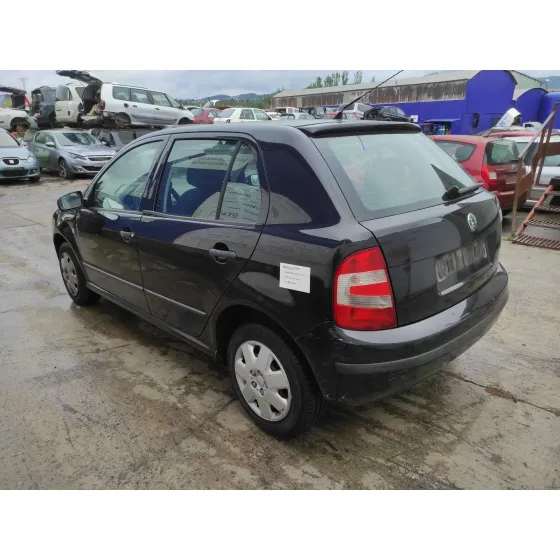 SKODA FABIA (6Y2/6Y3) '2006 1.2 12V NEGRO