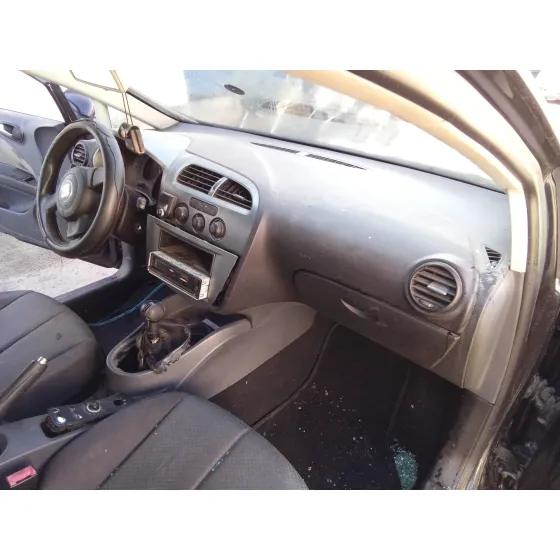 SEAT LEON (1P1) '2006 2.0 TDI NEGRO