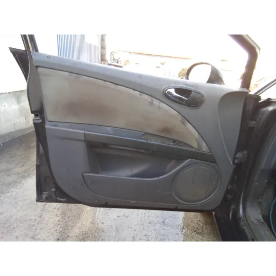 SEAT LEON (1P1) '2006 2.0 TDI NEGRO