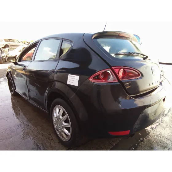 SEAT LEON (1P1) '2006 2.0 TDI NEGRO