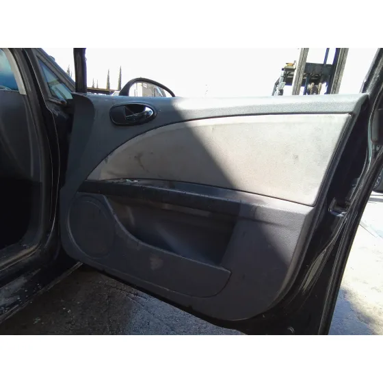 SEAT LEON (1P1) '2006 2.0 TDI NEGRO
