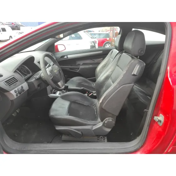 OPEL ASTRA GTC '2005 1.7 16V CDTI ROJO