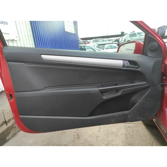 OPEL ASTRA GTC '2005 1.7 16V CDTI ROJO