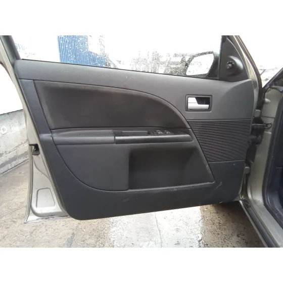 FORD MONDEO BERLINA (GE) '2001 2.0 16V DI TD CAT PLATA