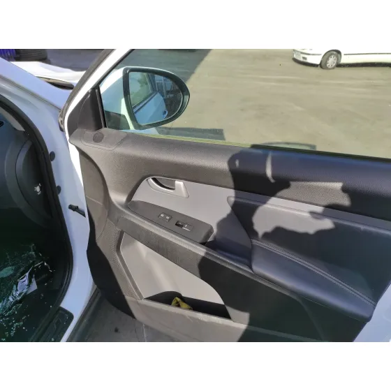 KIA SPORTAGE '2011 1.6 CAT BLANCO