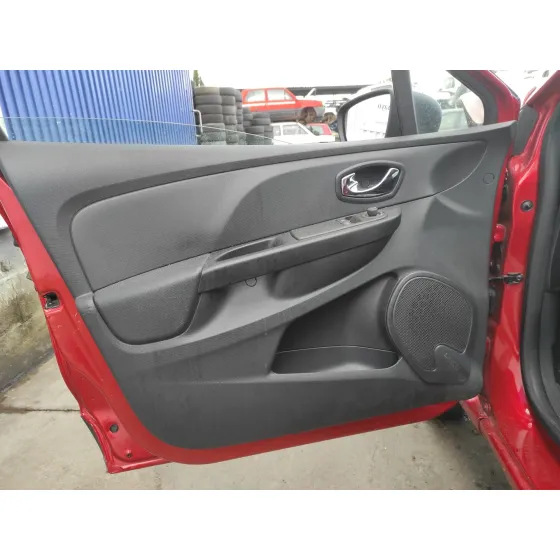 RENAULT CLIO IV '2013 * GRANATE