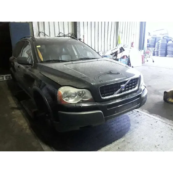 VOLVO XC90 '2004 2.4 DIESEL CAT NEGRO