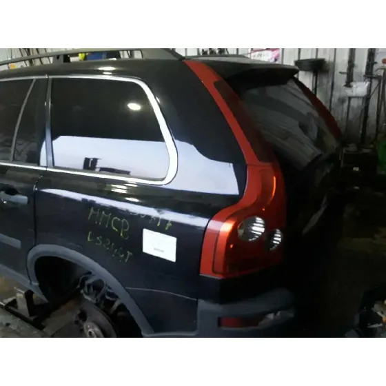 VOLVO XC90 '2004 2.4 DIESEL CAT NEGRO