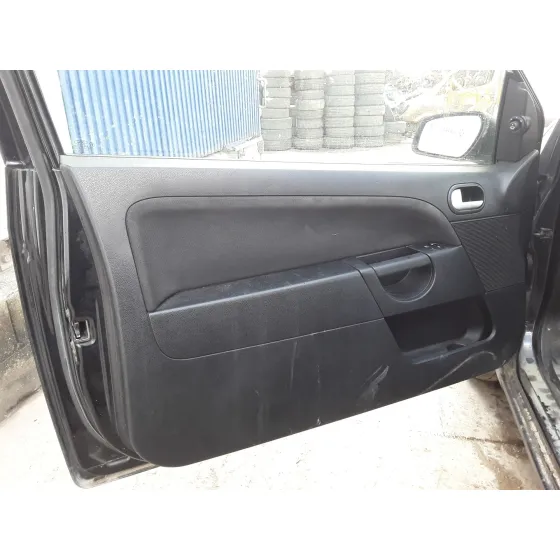 FORD FIESTA (CBK) '2006 * NEGRO
