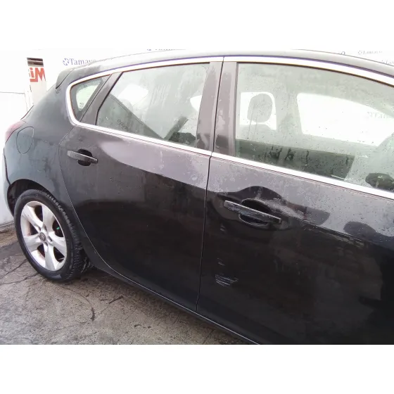 OPEL ASTRA J LIM. '2010 1.7 16V CDTI NEGRO
