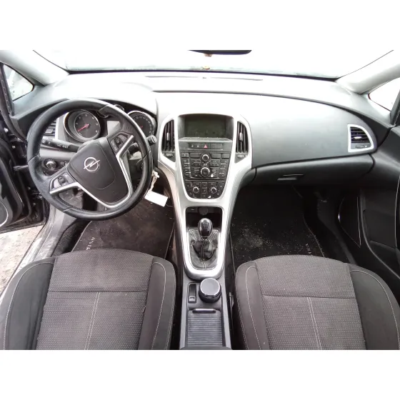 OPEL ASTRA J LIM. '2010 1.7 16V CDTI NEGRO