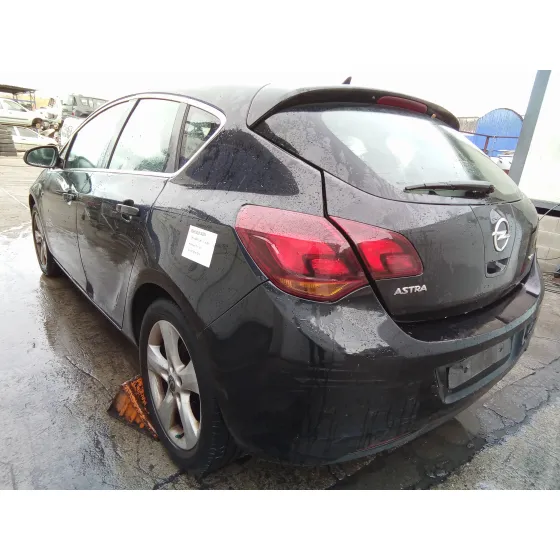 OPEL ASTRA J LIM. '2010 1.7 16V CDTI NEGRO