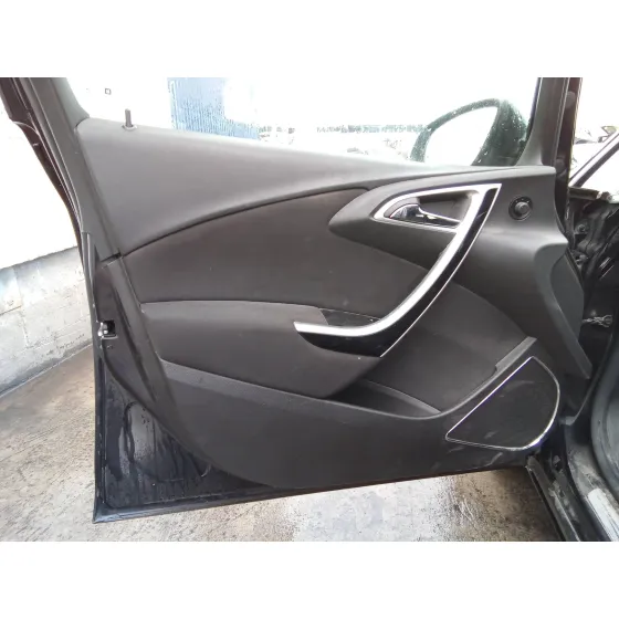 OPEL ASTRA J LIM. '2010 1.7 16V CDTI NEGRO